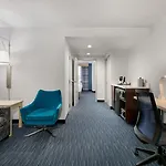 Holiday Inn Express Hotel & Suites Norfolk Airport By Ihg