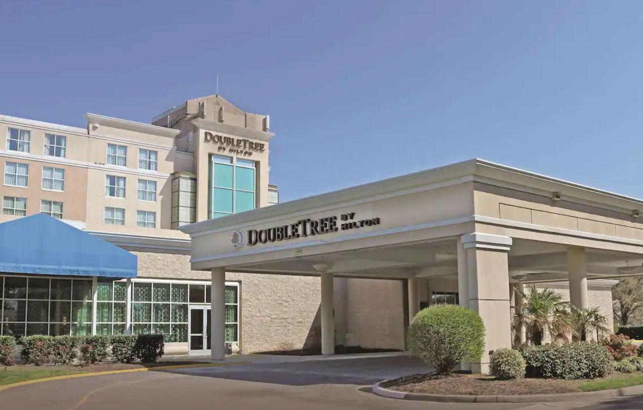 Doubletree By Hilton Airport Hotel