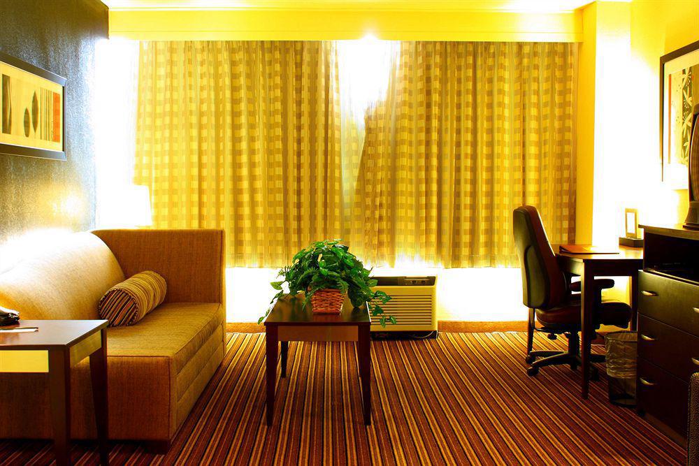 Hotel Wyndham Garden Downtown Norfolk