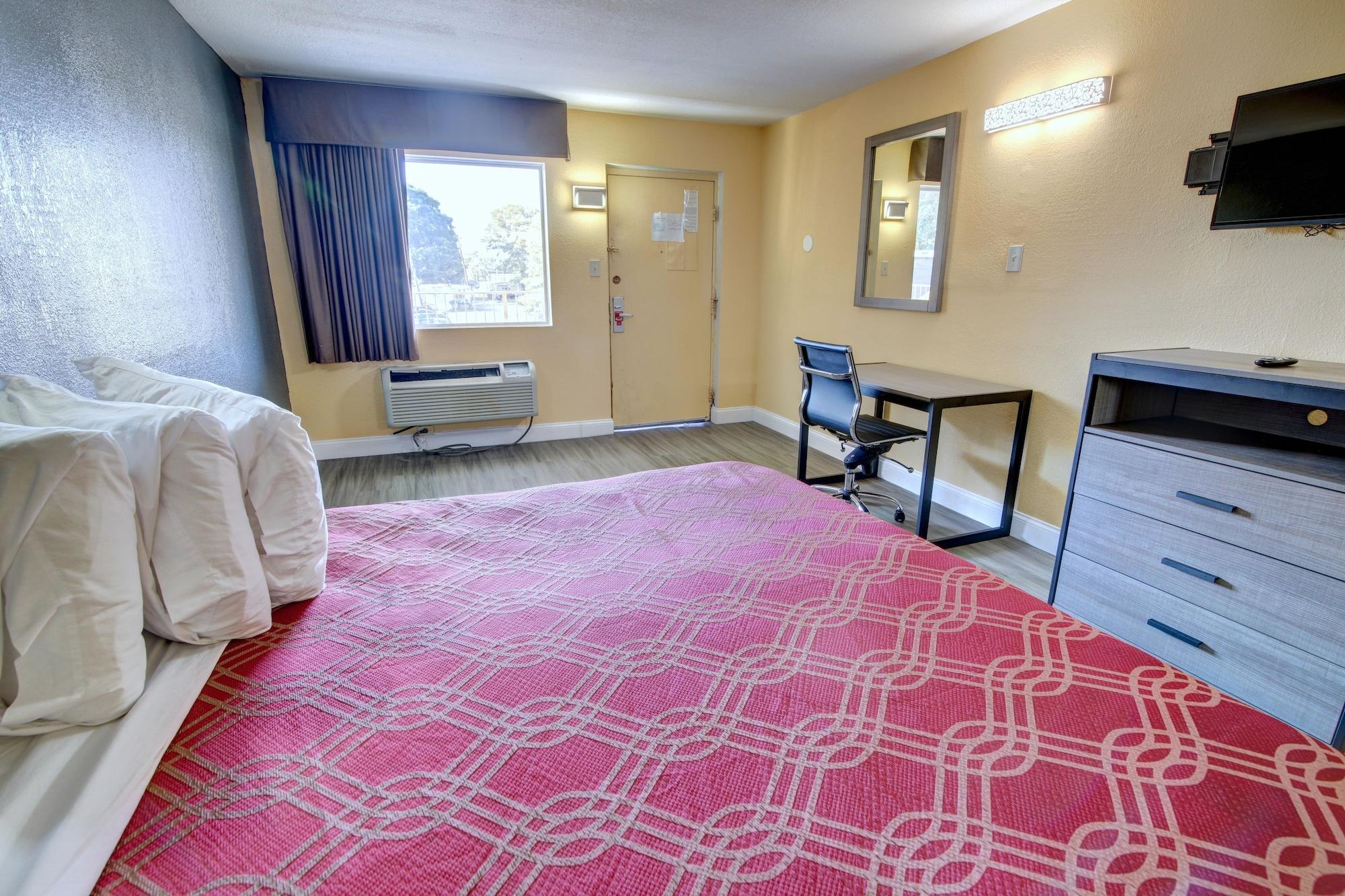 Lodge Econo At Military Circle Norfolk