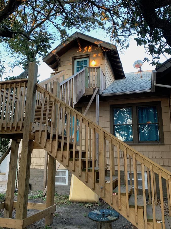 Rustic Rooftop Delight - Bay Front Apts * Norfolk