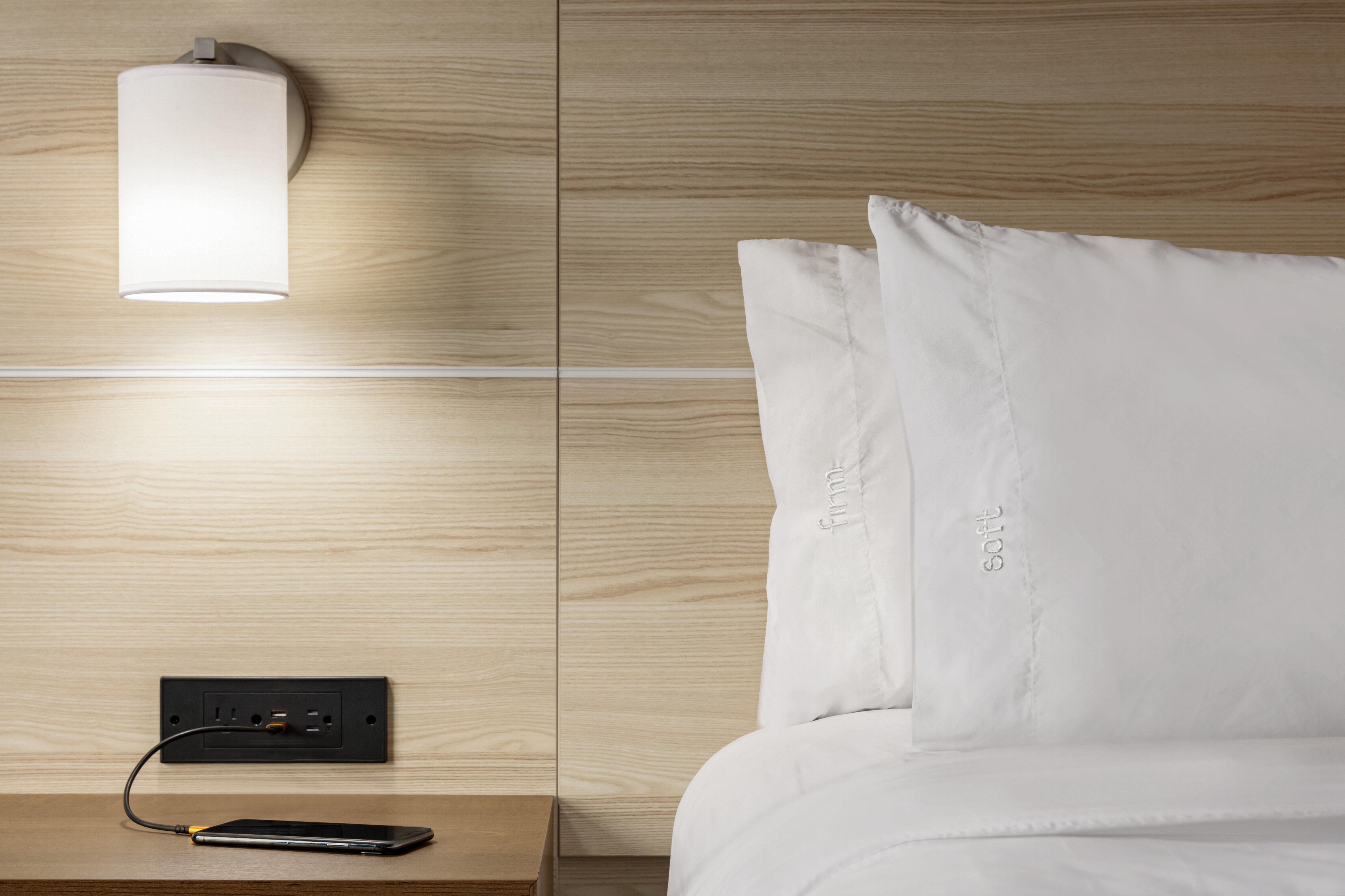Express & Airport By Ihg 2*