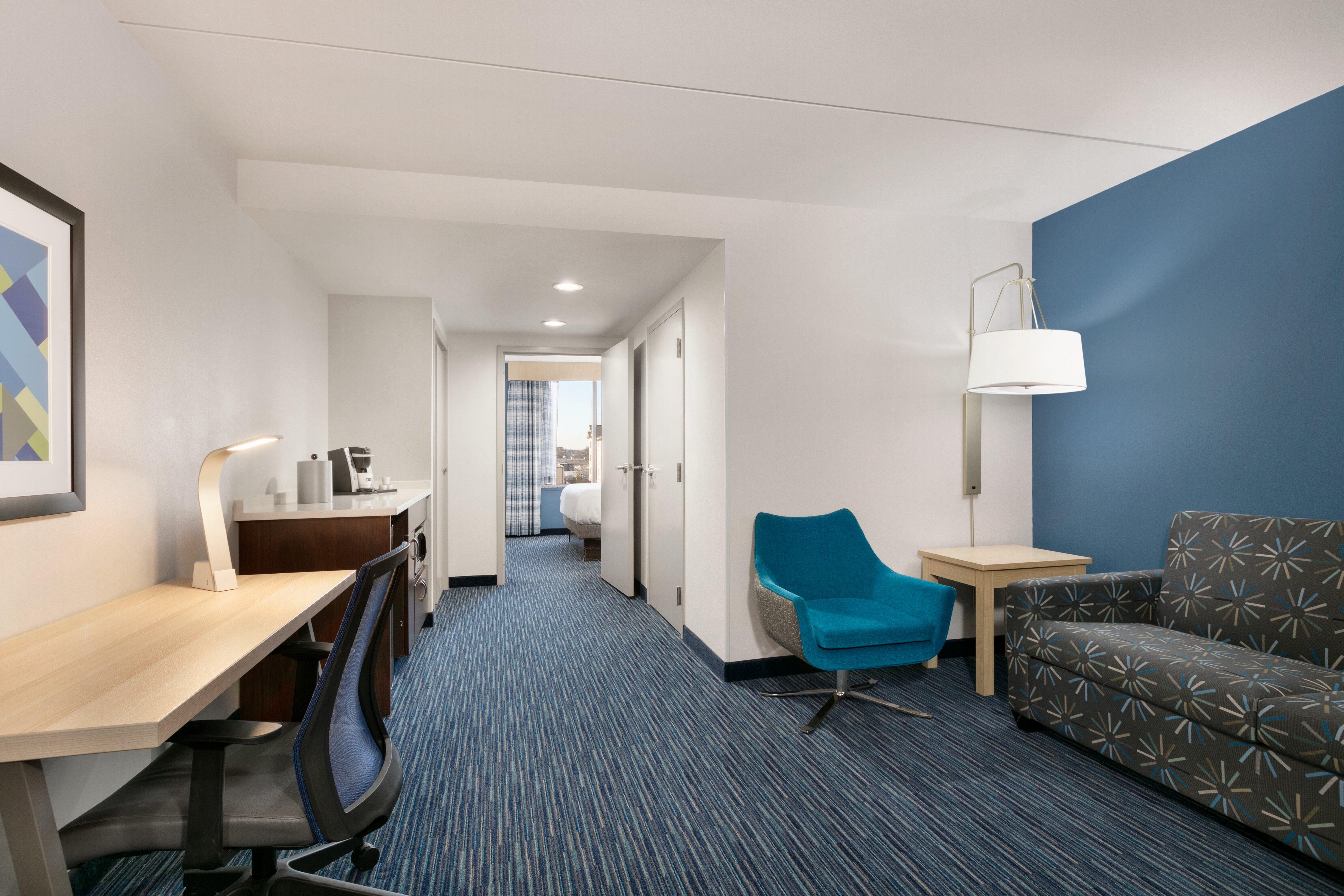 Hotel Express & Airport By Ihg 2*