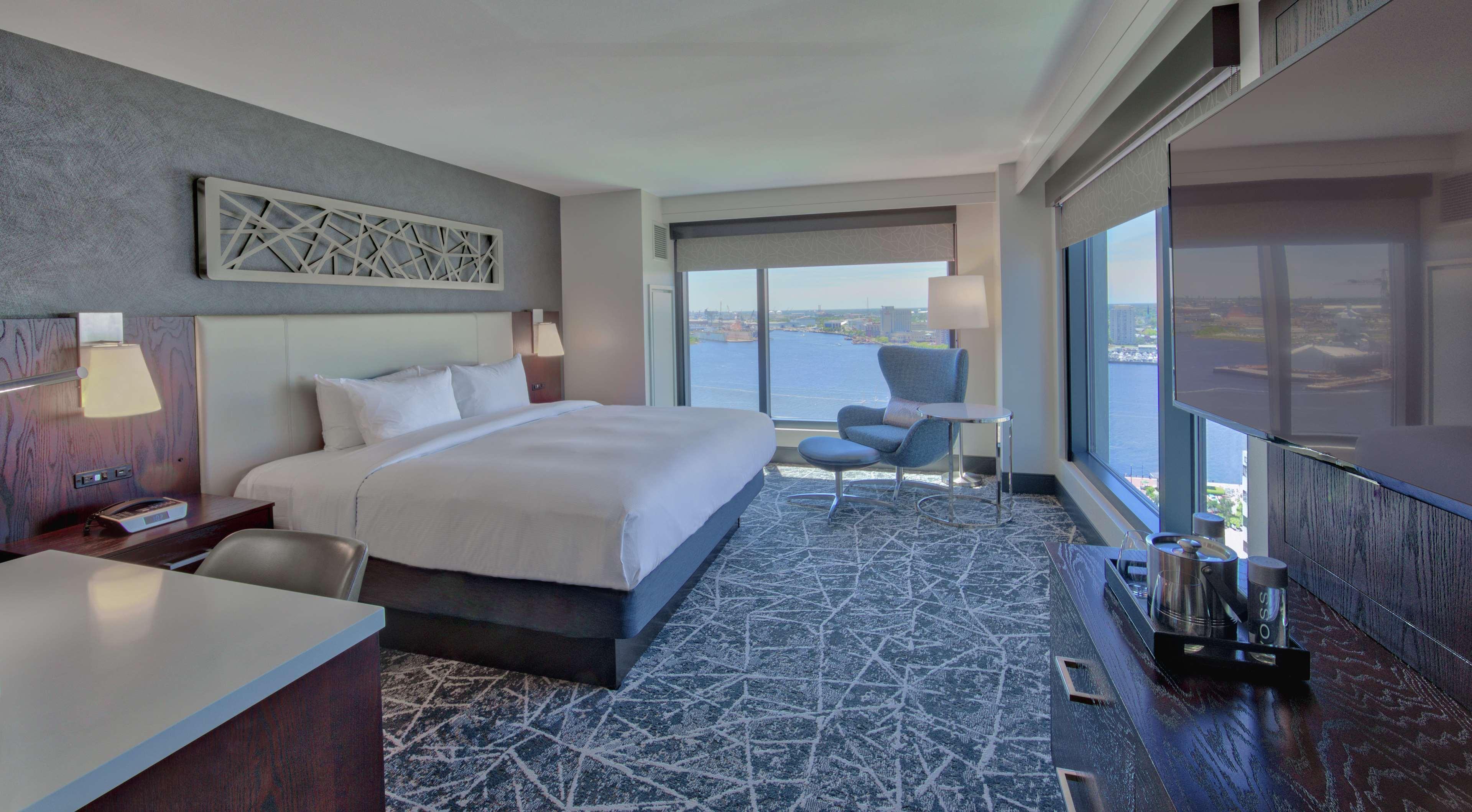 Hilton The Main 4*