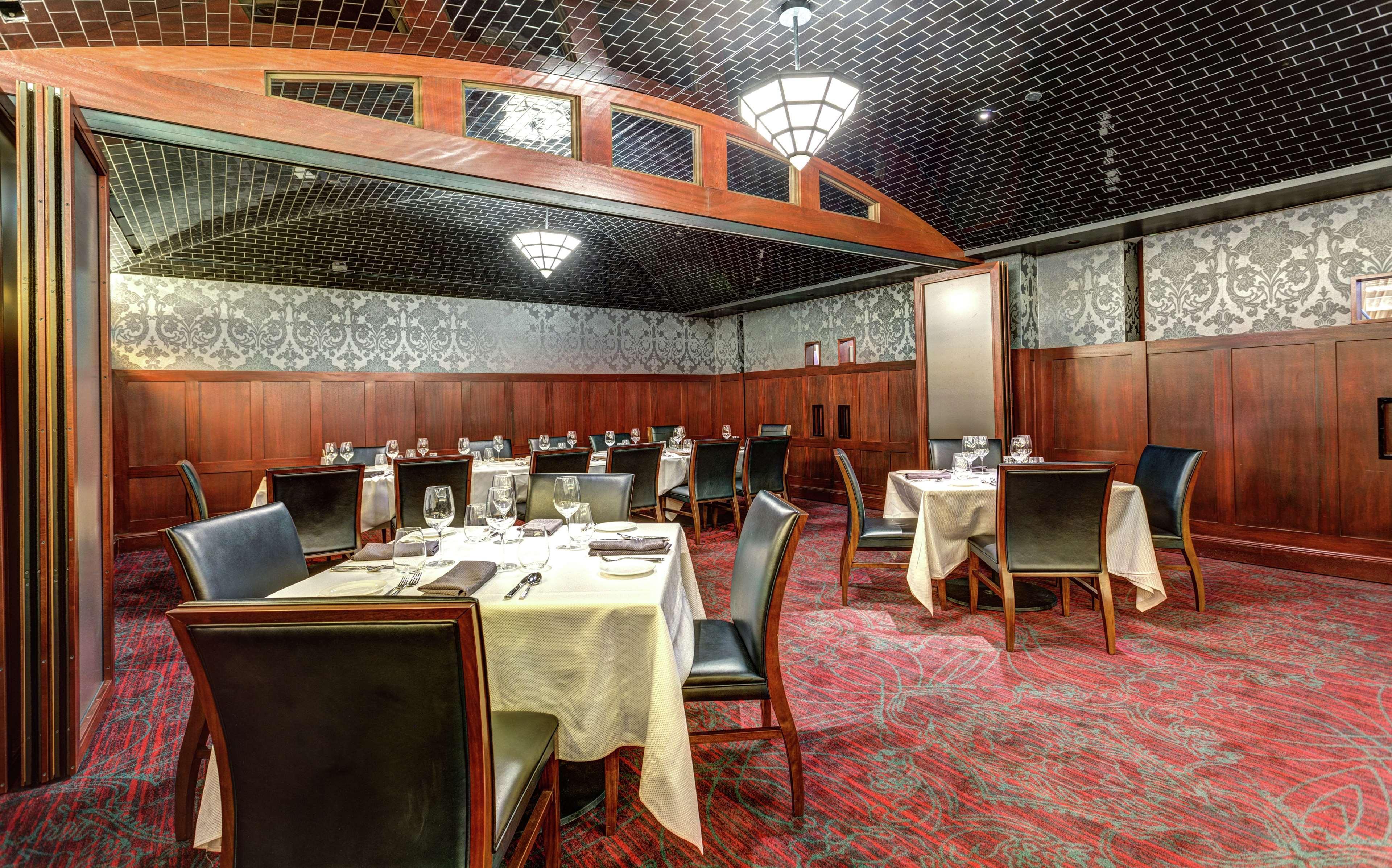 Hotel Hilton The Main 4*