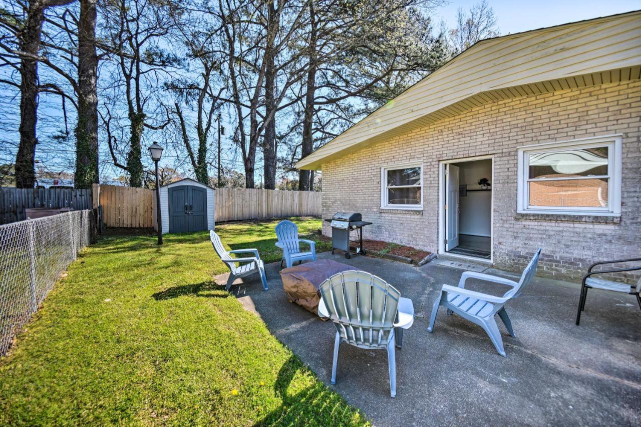 Vacation Patio, 3 Mi To Beaches! Holiday home Norfolk