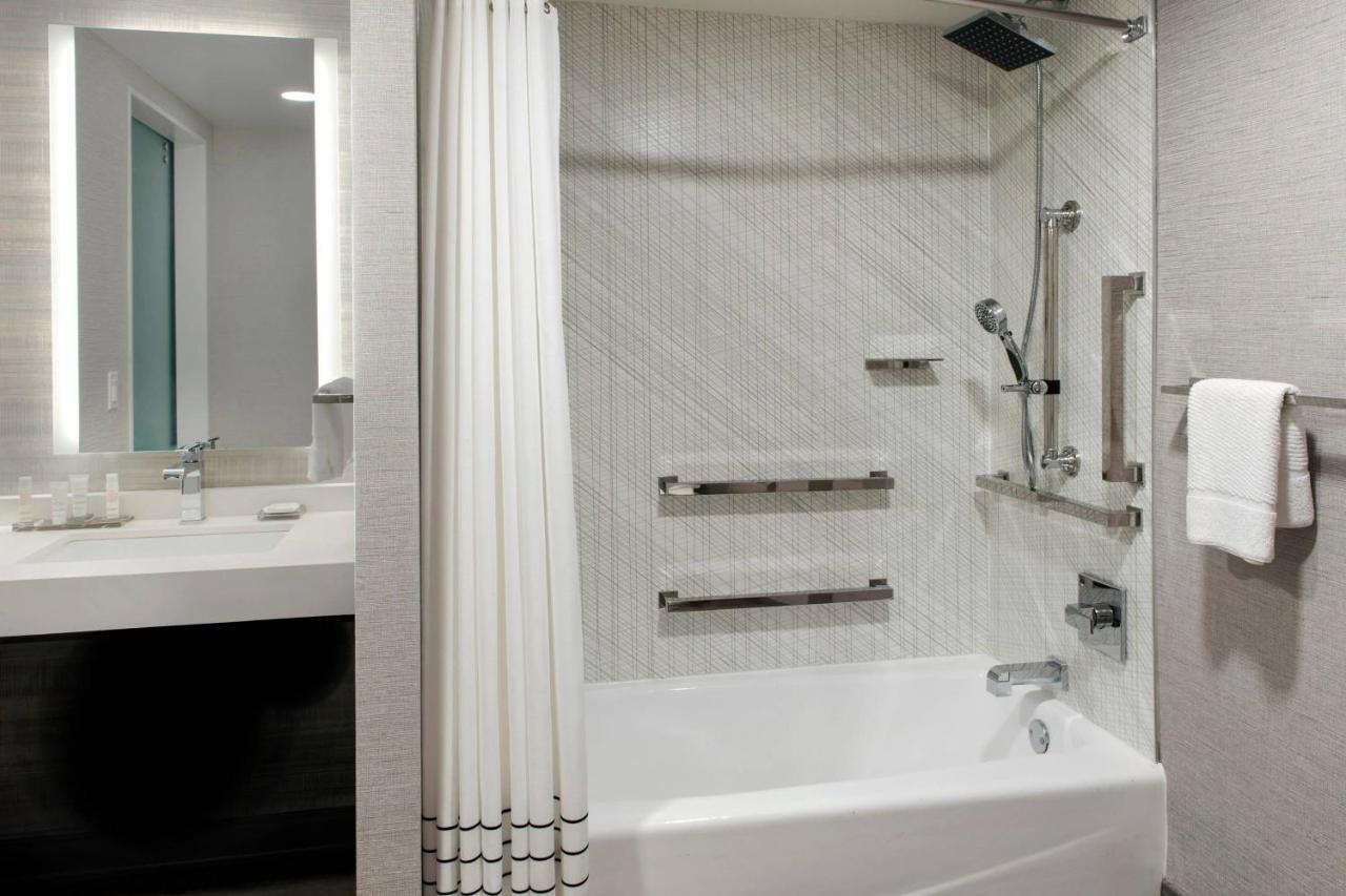 Waterside Marriott Hotel