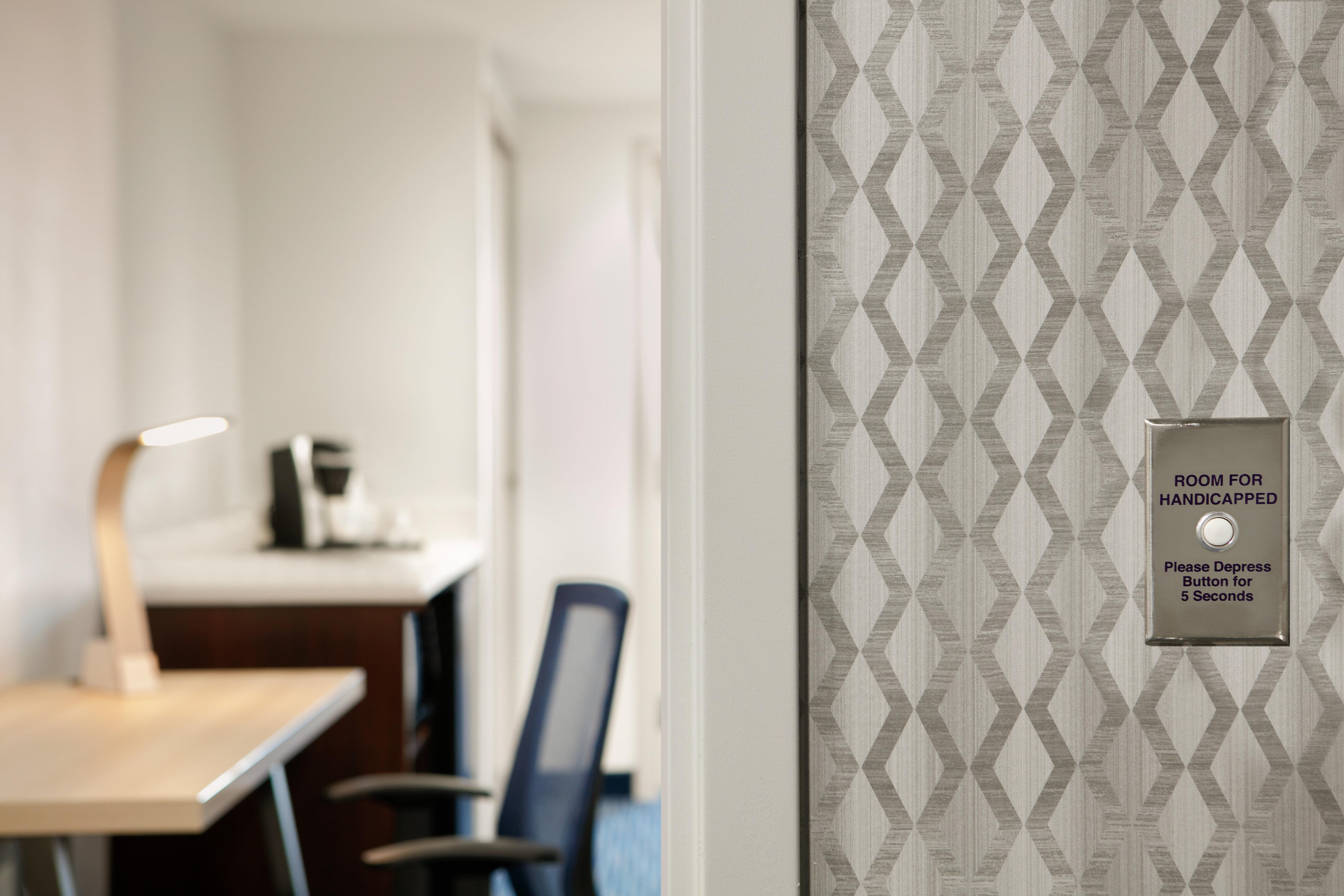 Express & Airport By Ihg Norfolk
