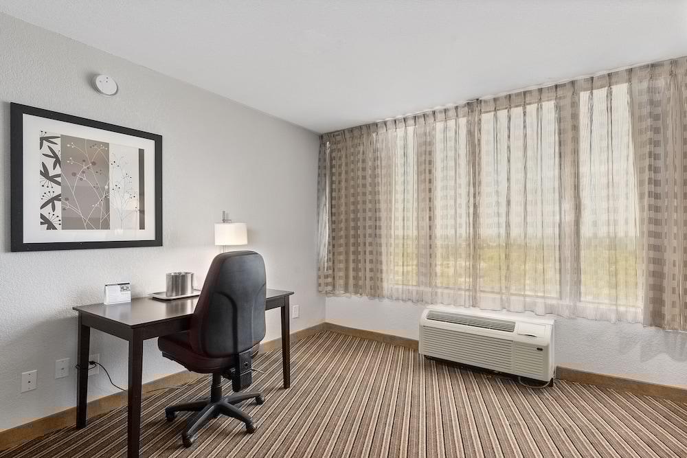 Hotel Wyndham Garden Downtown