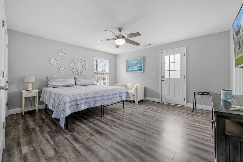The Chesapeake St Retreat - Pet And Kid Friendly Norfolk