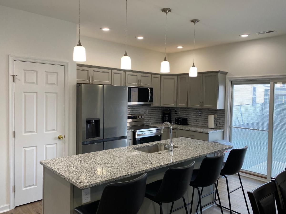 The Chesapeake Gray Holiday home Norfolk