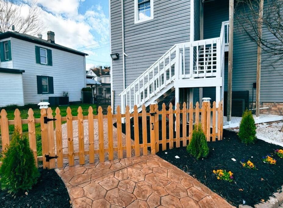 Beautiful Queen Luxury Near Downtown *