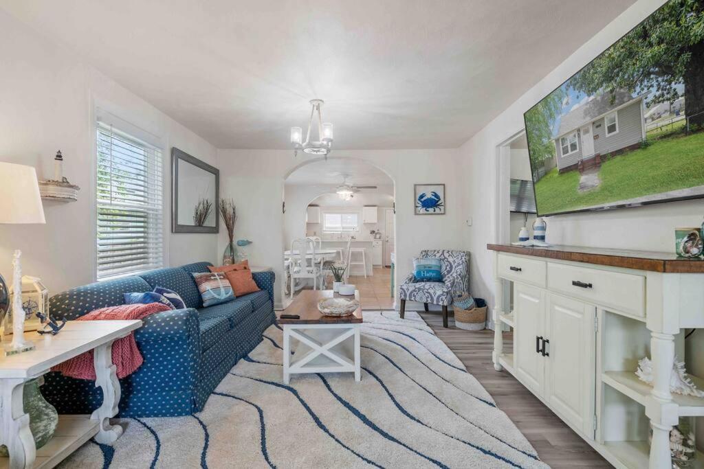 - 1 Block To - Pets Welcome! Holiday home Norfolk
