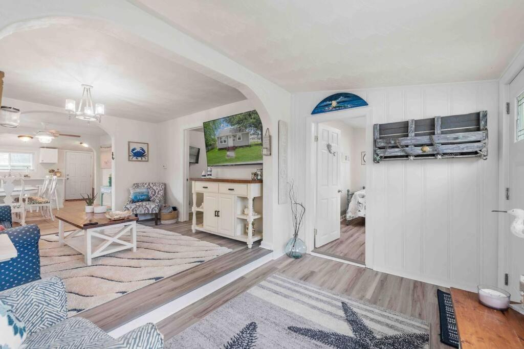 - 1 Block To - Pets Welcome! Holiday home *