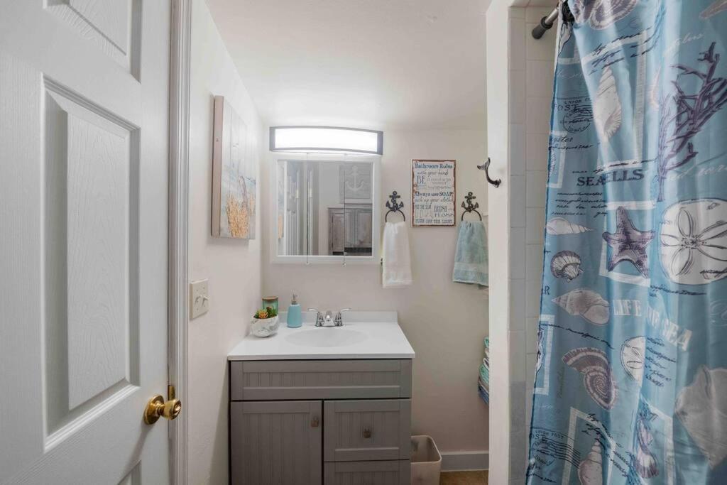 - 1 Block To - Pets Welcome! * Norfolk