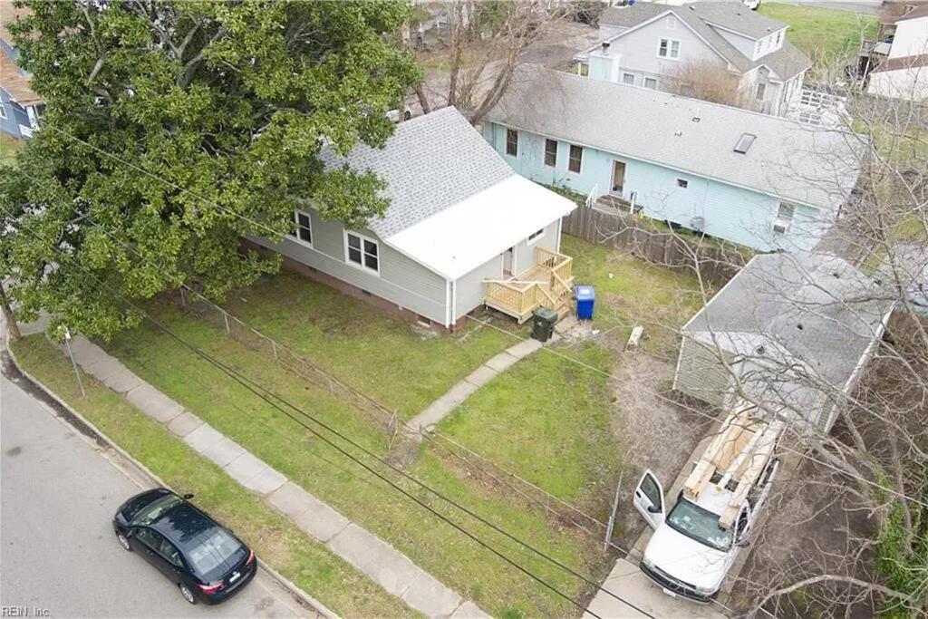 - 1 Block To - Pets Welcome! Holiday home