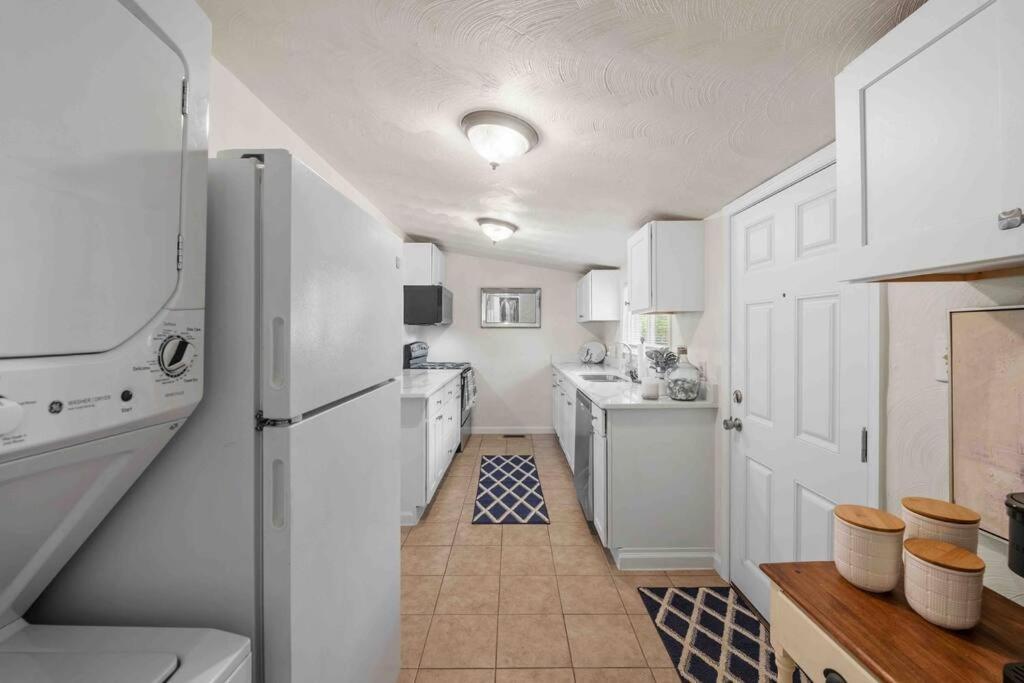 - 1 Block To - Pets Welcome! Holiday home