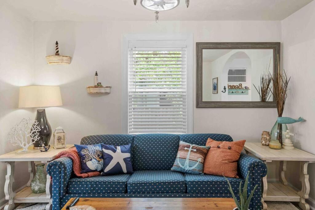 - 1 Block To - Pets Welcome! * Norfolk