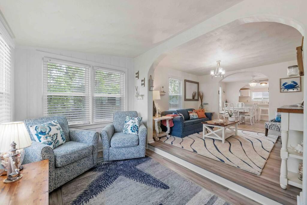- 1 Block To - Pets Welcome! Norfolk