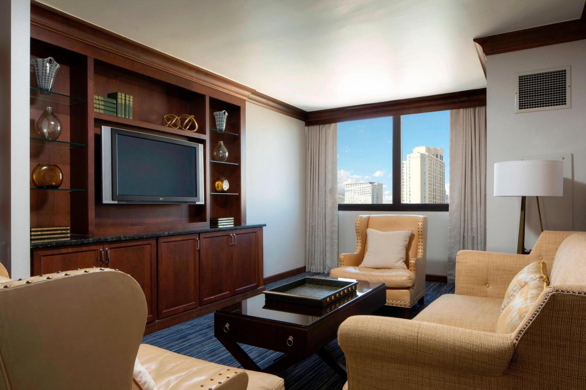 Hotel Sheraton Waterside 4*