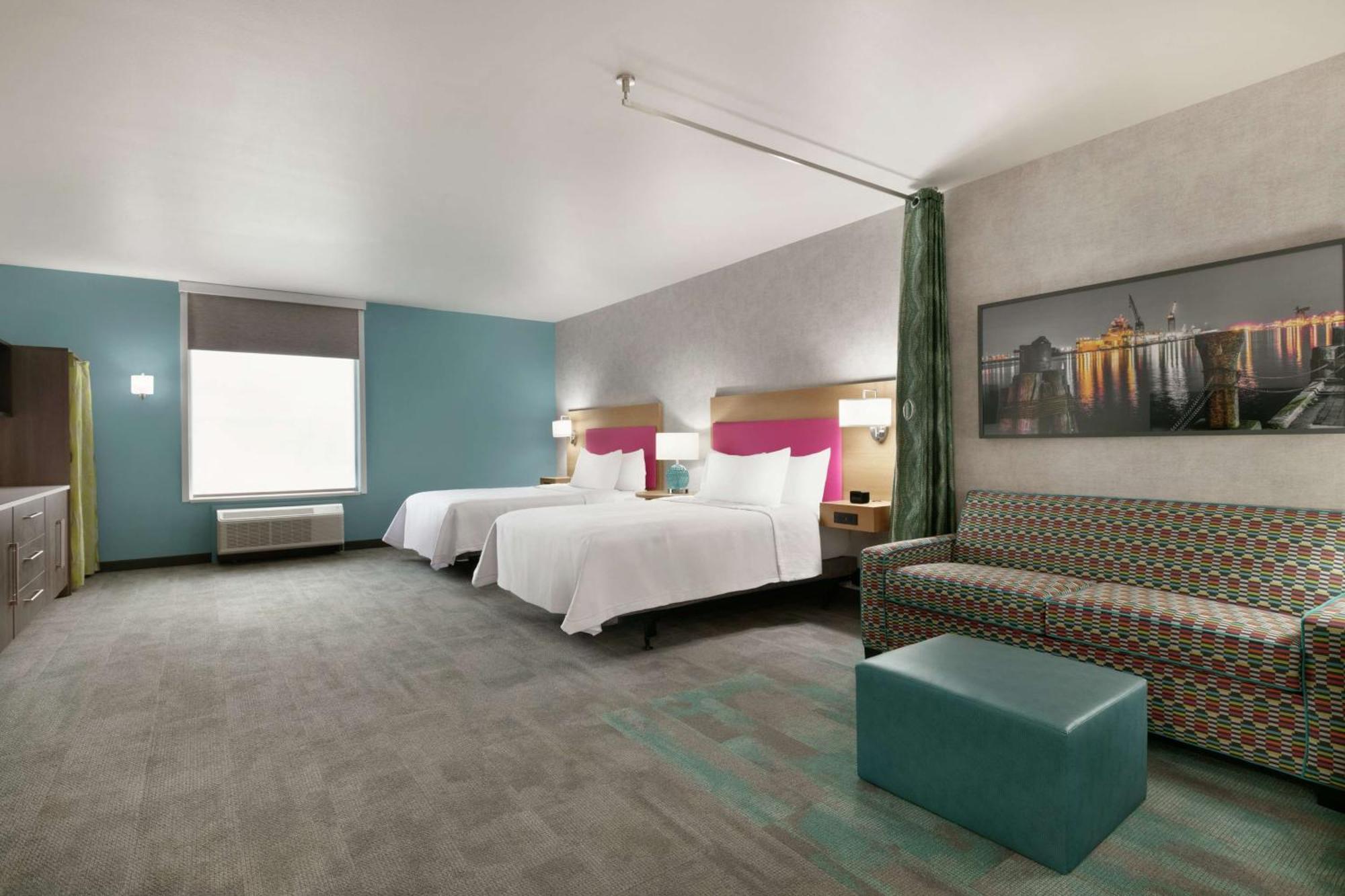 Home2 By Hilton Airport Hotel 3*