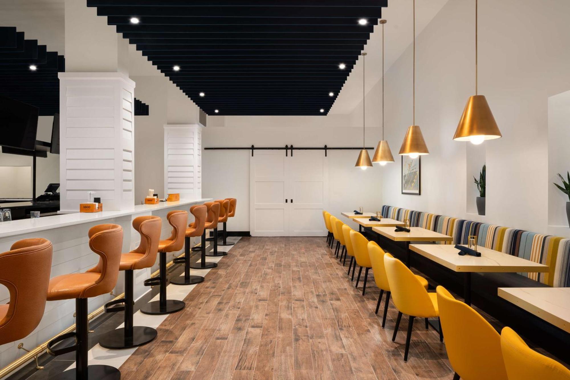 Doubletree By Hilton Airport Hotel