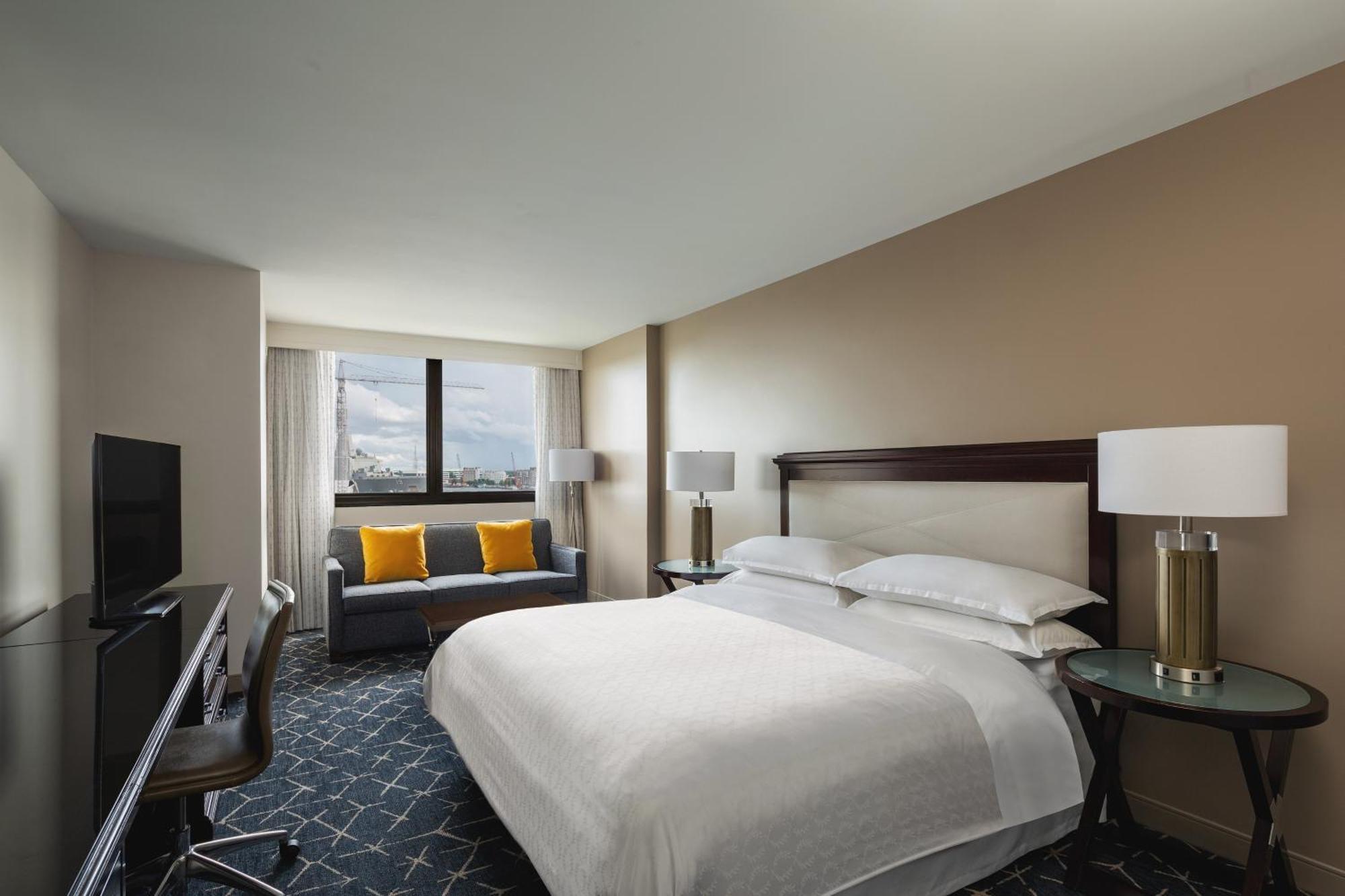 Sheraton Waterside Hotel Norfolk