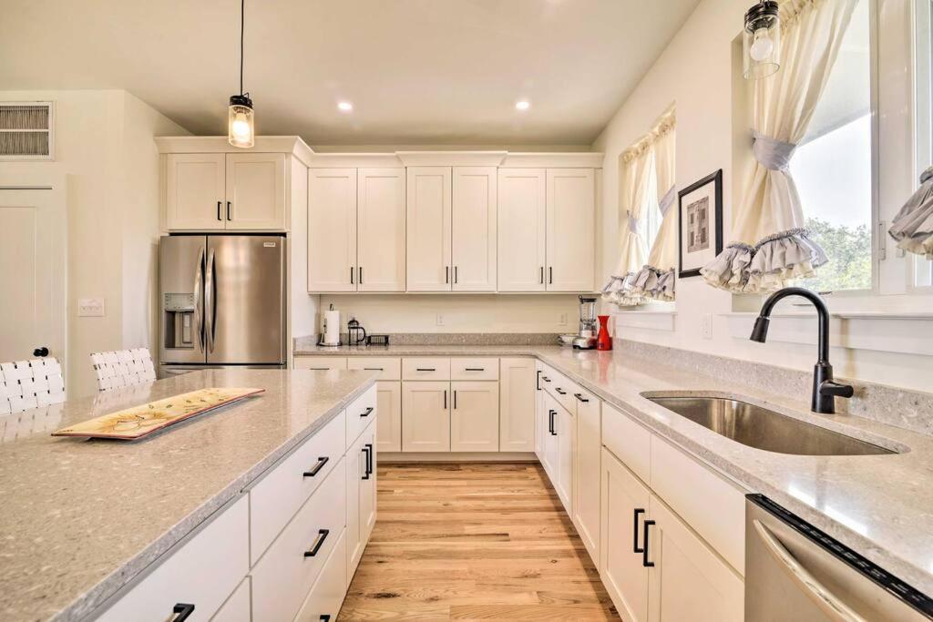 Private Beachfront Modern Holiday home Norfolk