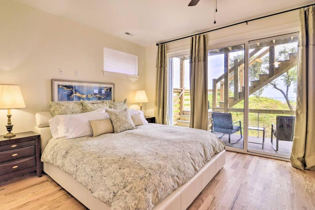 Holiday home Private Beachfront Modern *