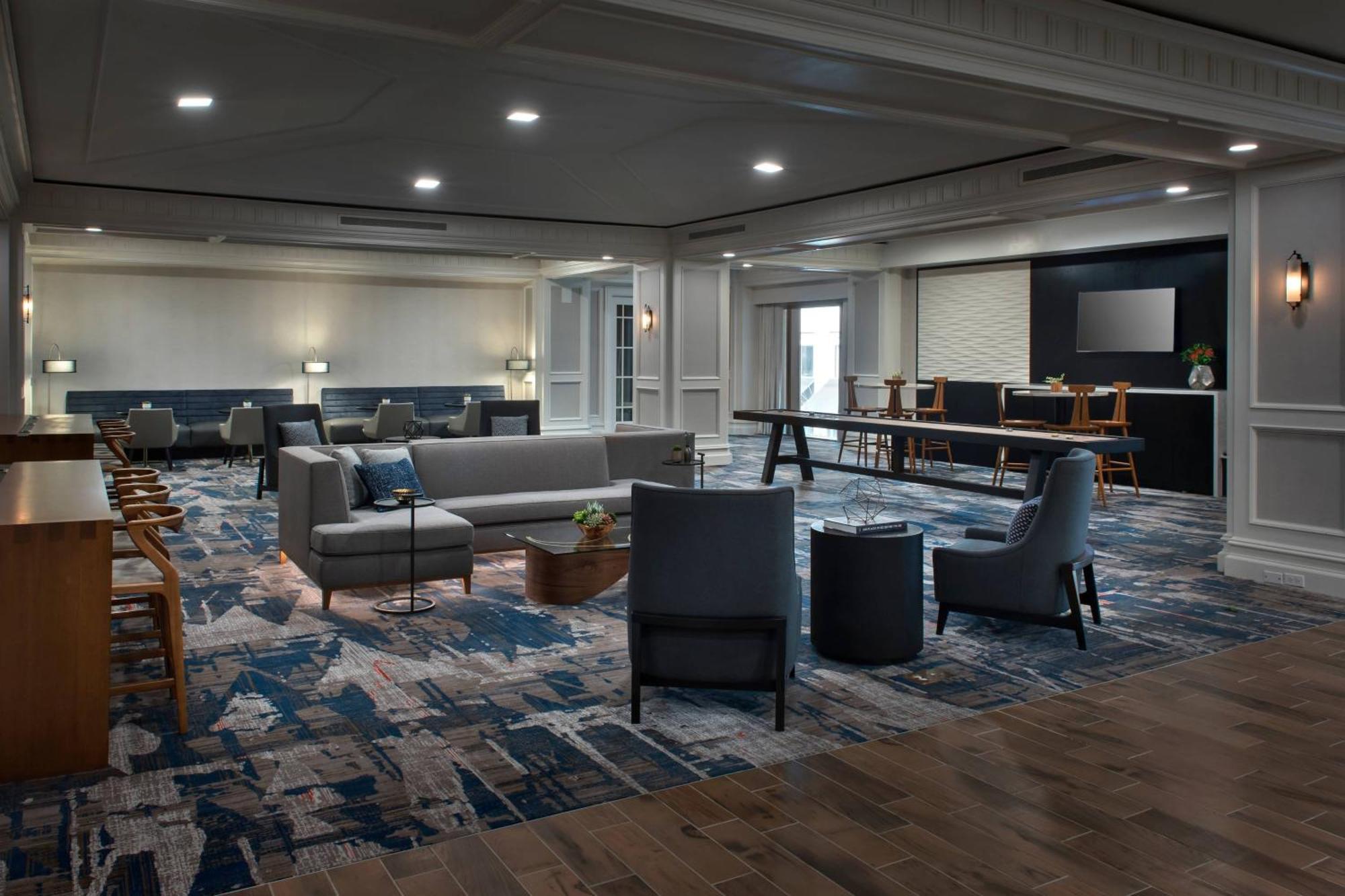 Waterside Marriott Hotel 3*