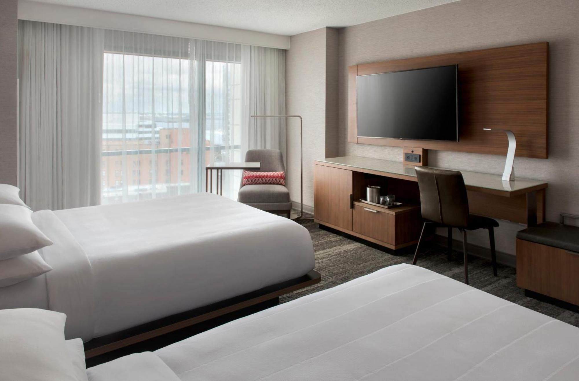 Hotel Waterside Marriott 3*