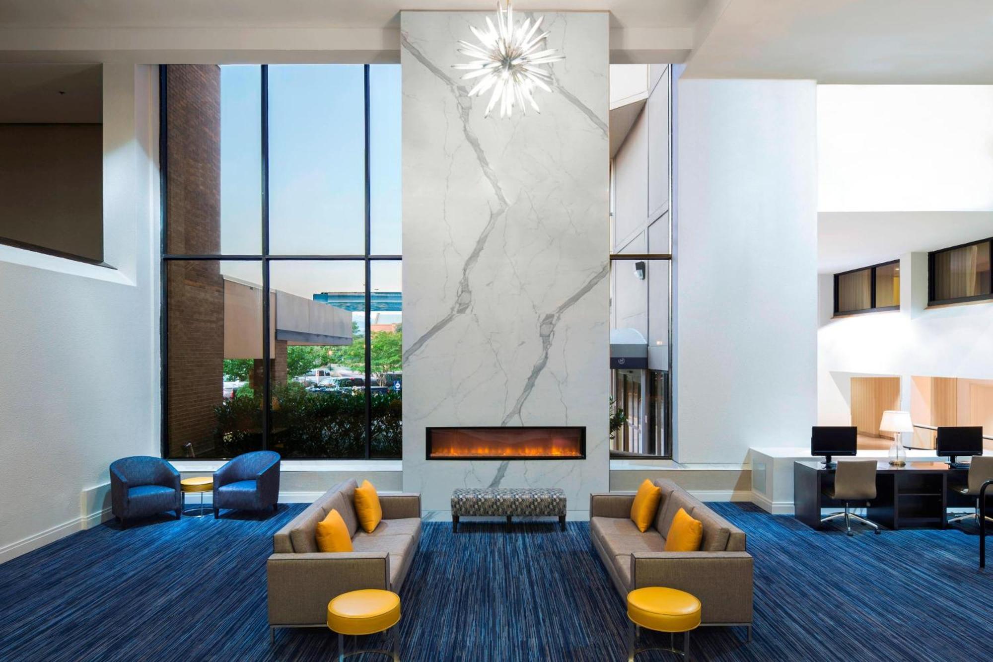 Sheraton Waterside Hotel