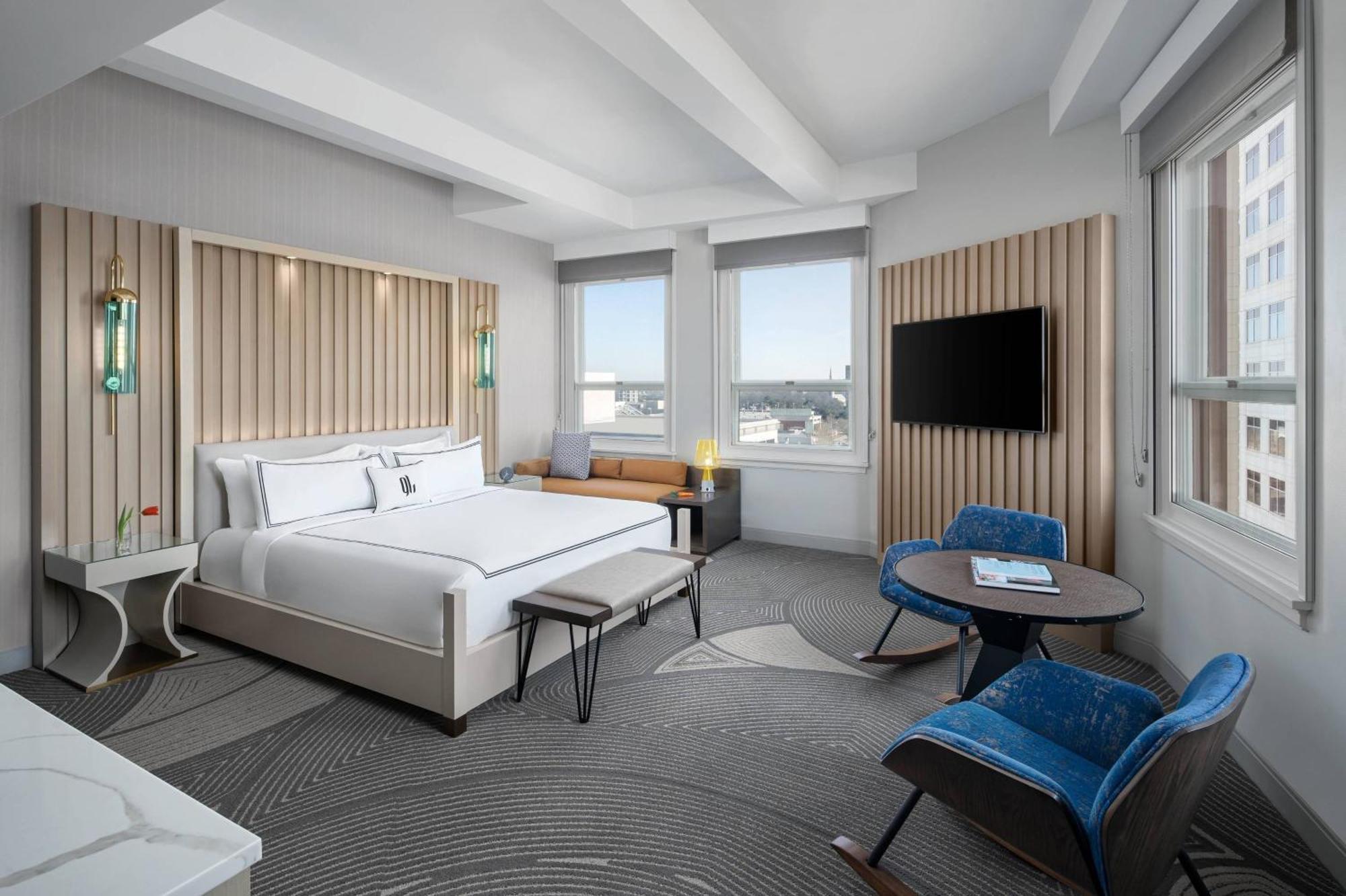 Hotel Glass Light & Gallery, Autograph Collection