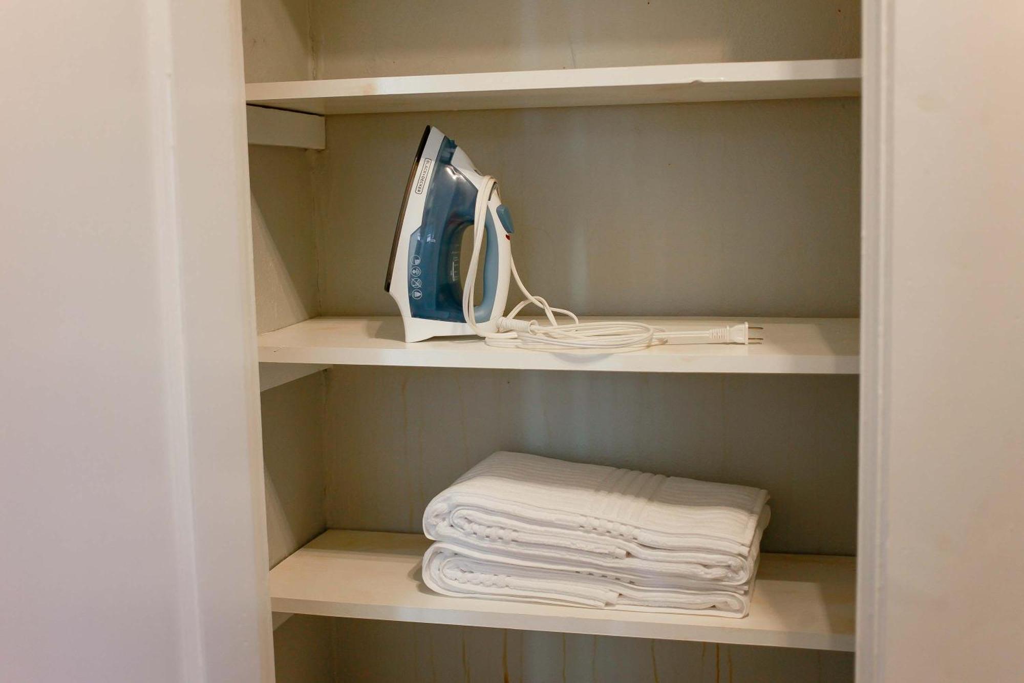 Sojourn At Colley Manor Unit 6 Sleeps 4 Apartment