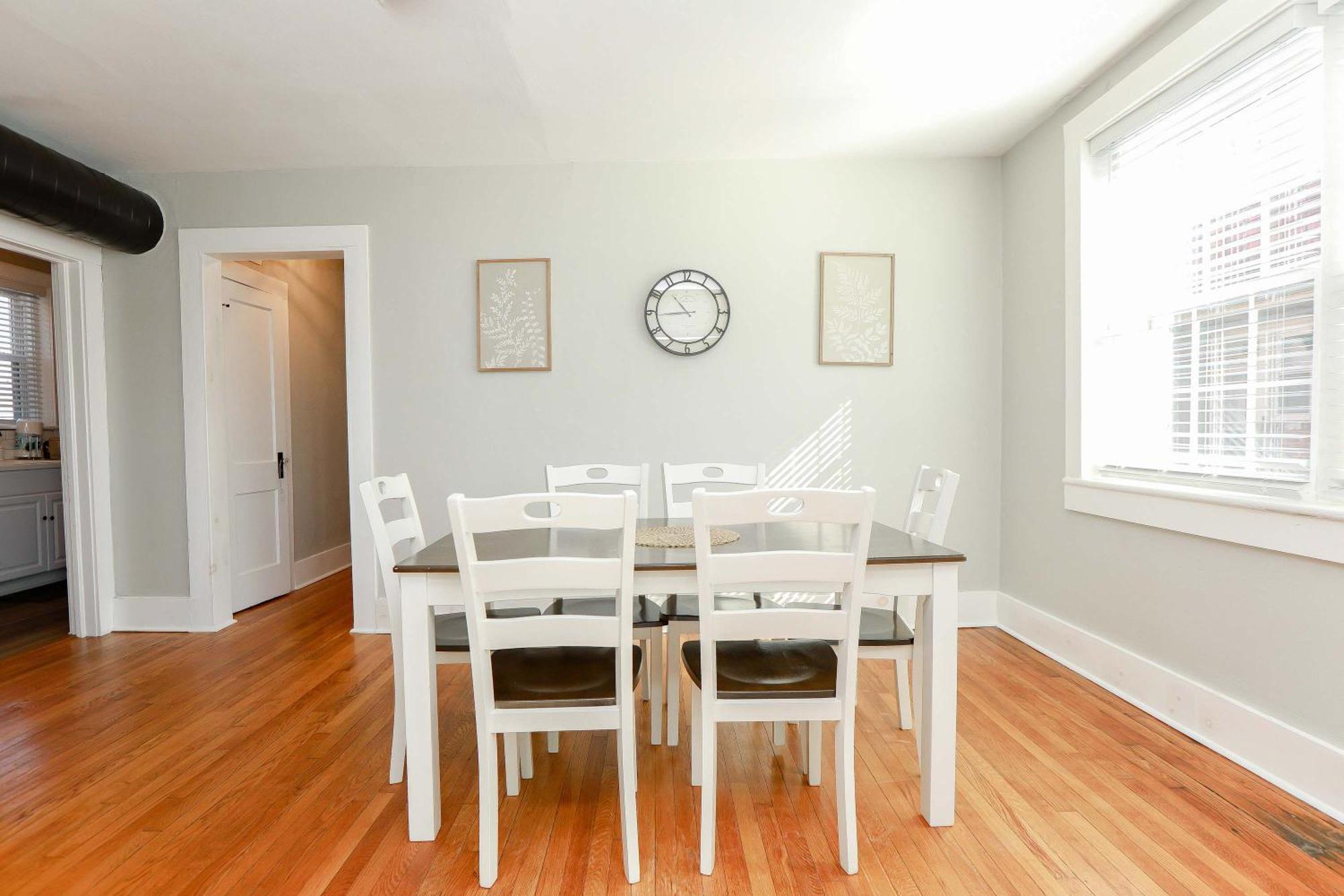 Apartment Sojourn At Colley Manor Unit 6 Sleeps 4