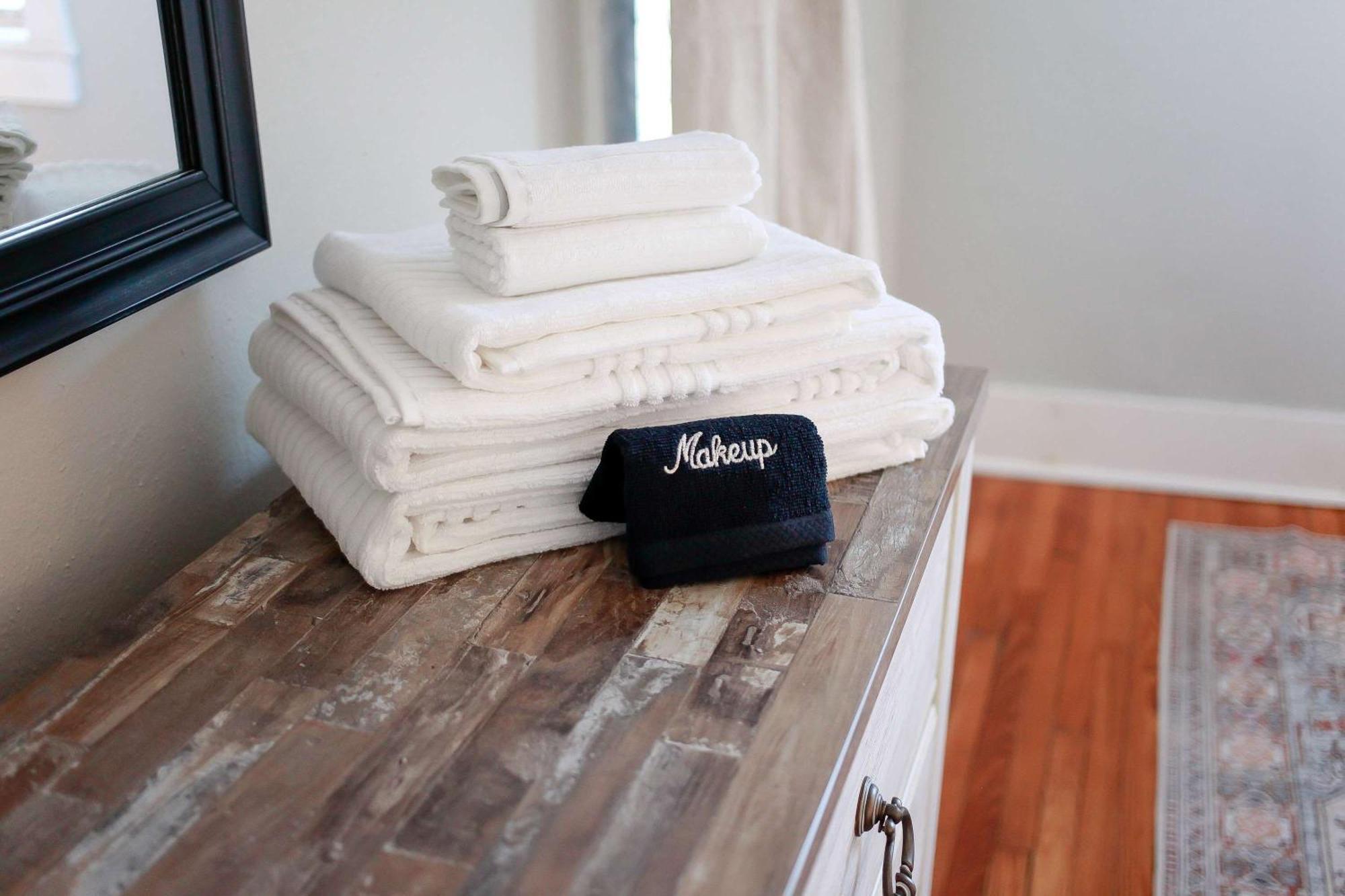 Sojourn At Colley Manor Unit 6 Sleeps 4 Apartment