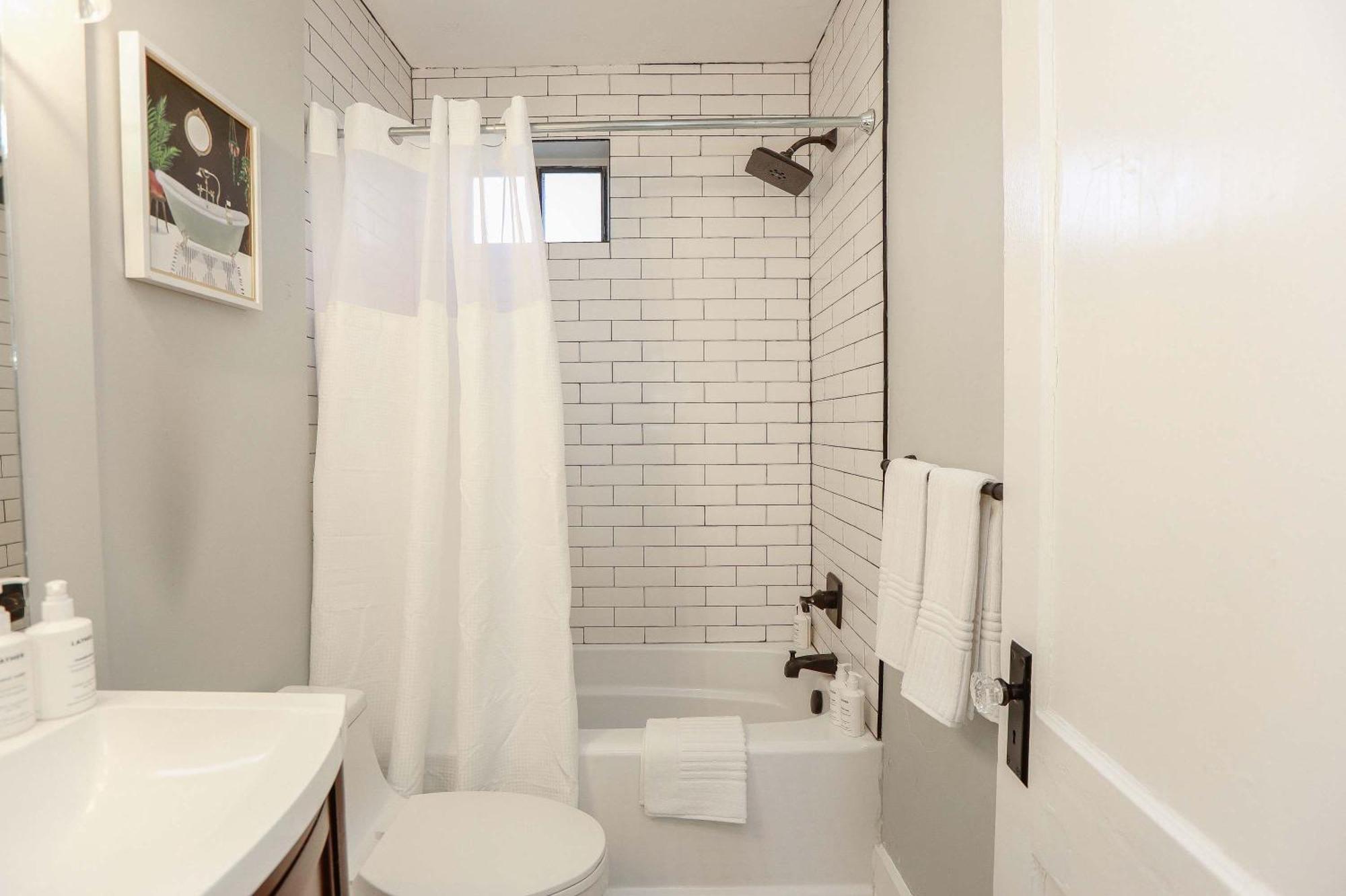 Sojourn At Colley Manor Unit 1 Sleeps 4 Apartment *