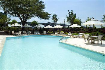 Sheraton Waterside Hotel