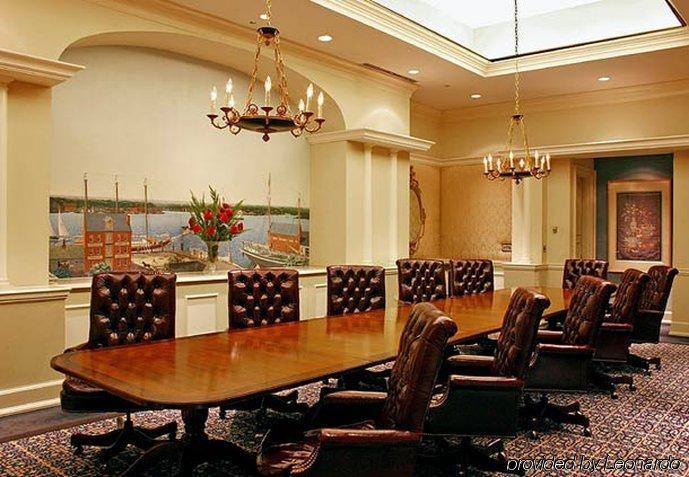 Hotel Waterside Marriott 3*