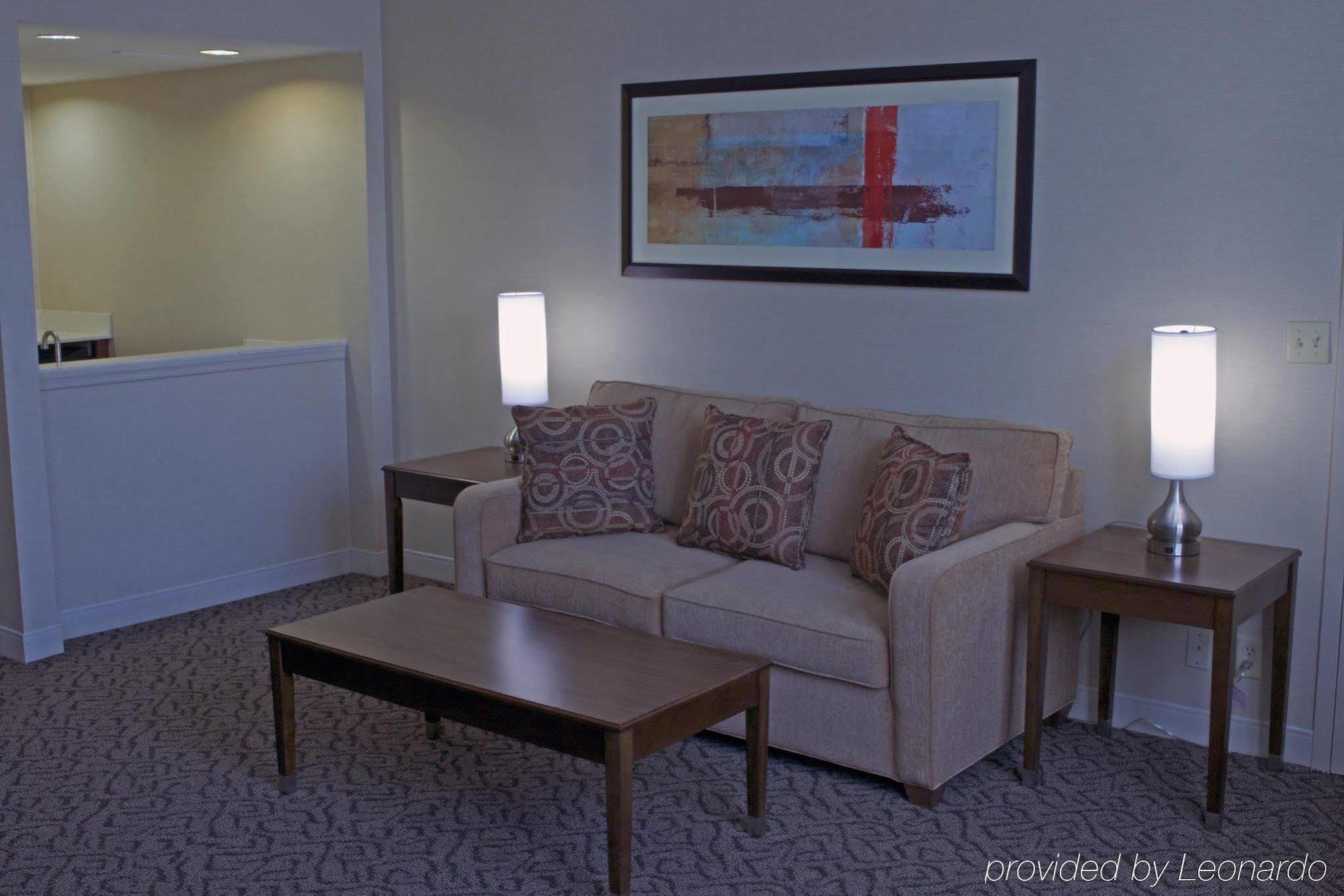 Hotel Doubletree By Hilton Airport Norfolk