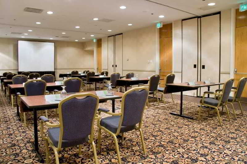 Hotel Doubletree By Hilton Airport