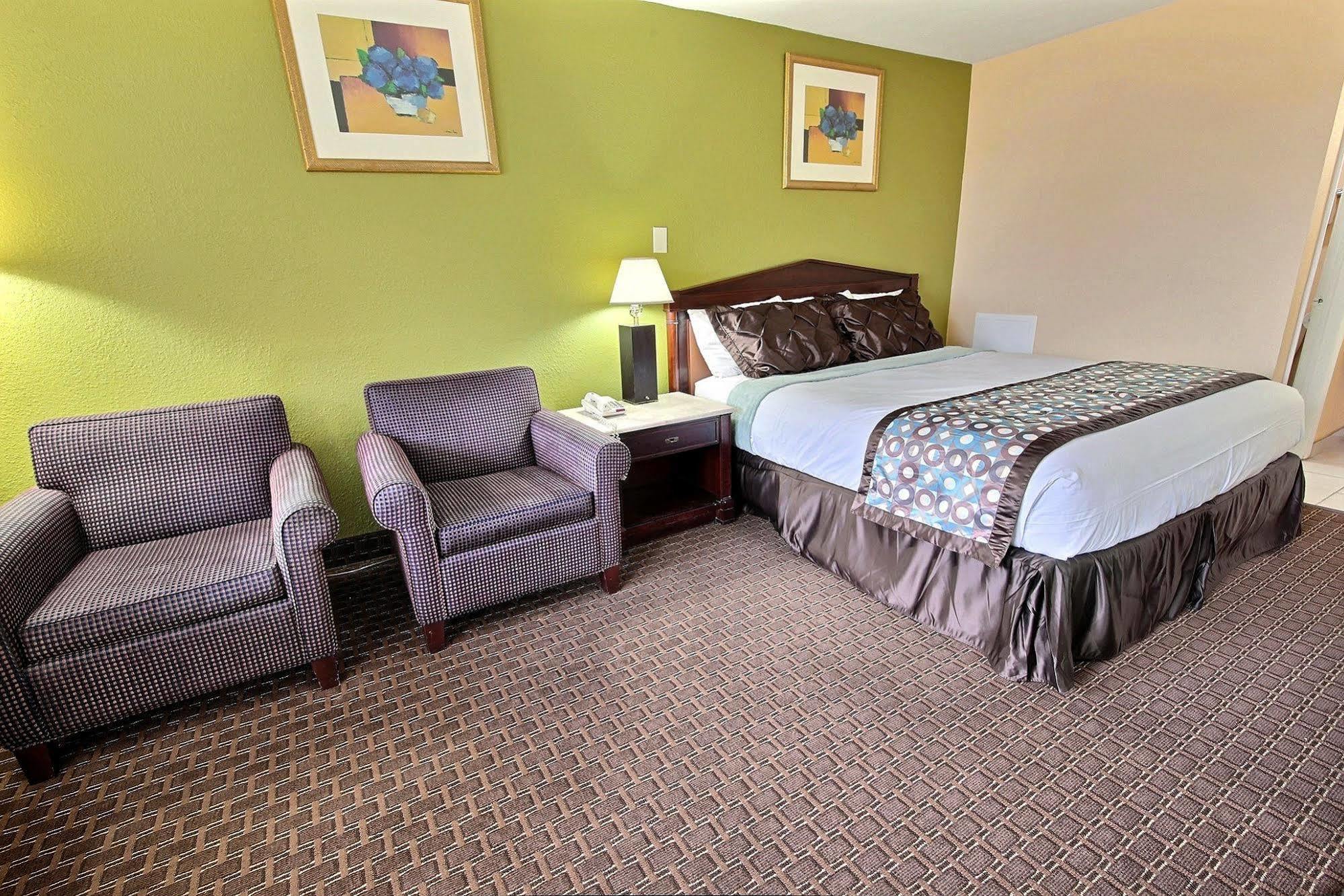 Econo At Military Circle Lodge Norfolk