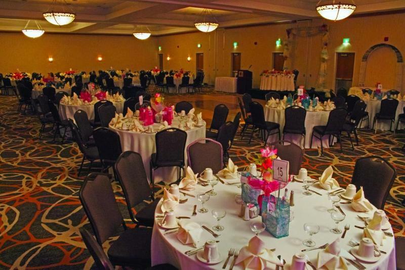 Hotel Doubletree By Hilton Airport 4*