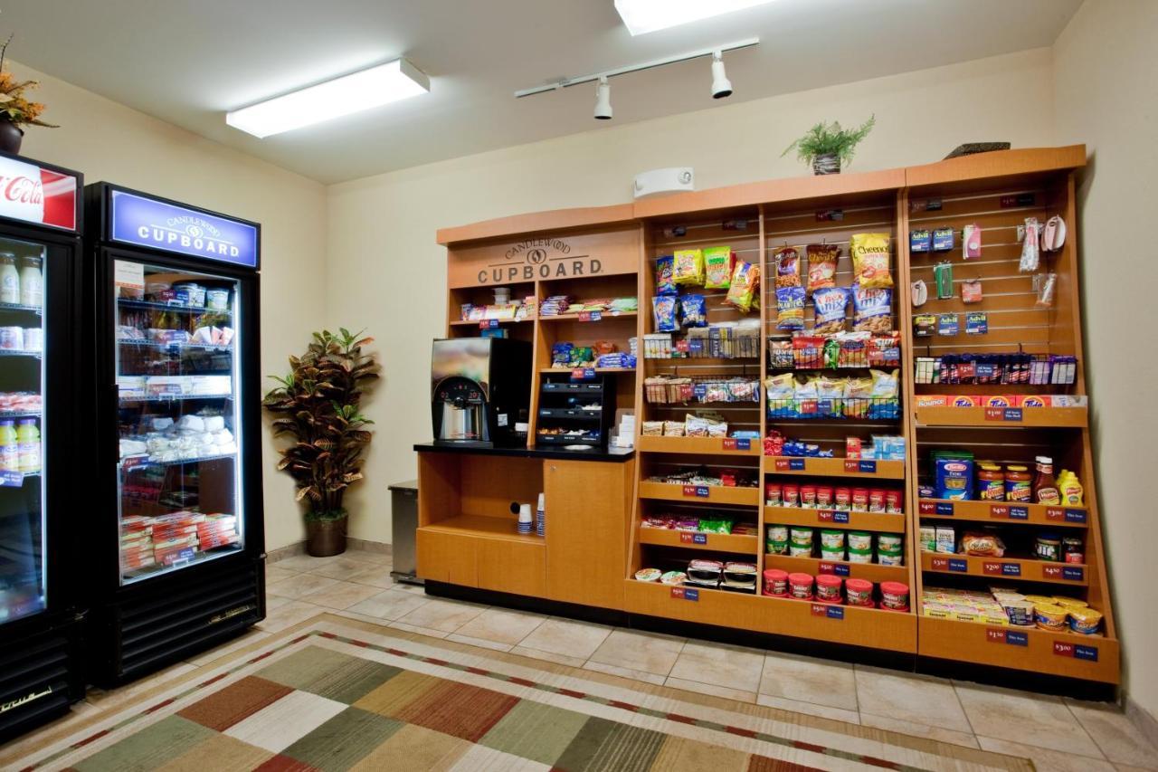 Hotel Candlewood Airport By Ihg