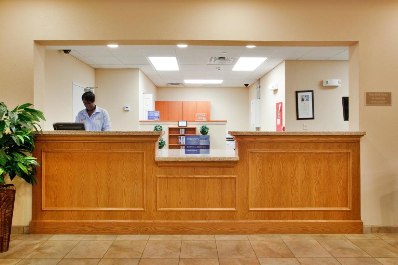 Candlewood Airport By Ihg Norfolk