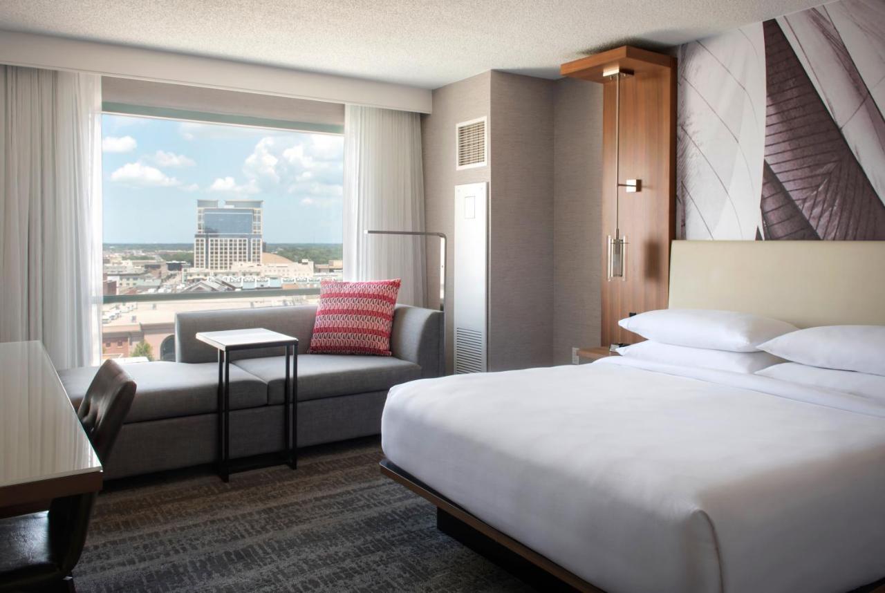 Waterside Marriott Hotel 3*