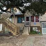 Rustic Rooftop Delight - Bay Front Apts