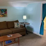 Rustic Rooftop Delight - Bay Front Apts