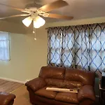 Boat House Apt, #3 - 2 Bedroom Water Front, Wifi, Pets Apts