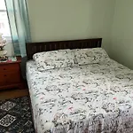 Boat House Ground Floor #2 - 1 Bedroom Waterfront, Wifi Apts